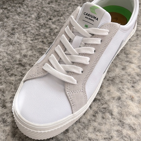 Cariuma Men’s CATIBA Low Off White Leather & Ice Suede Sneaker - Picture 8 of 11